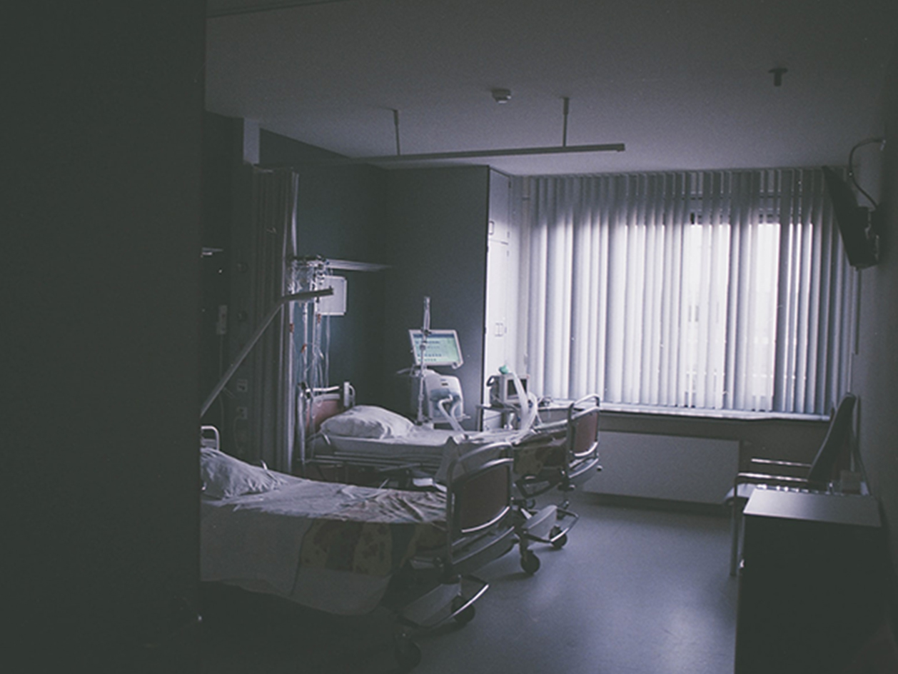 Helping a major hospital group in the U.S. find their new brand identity.